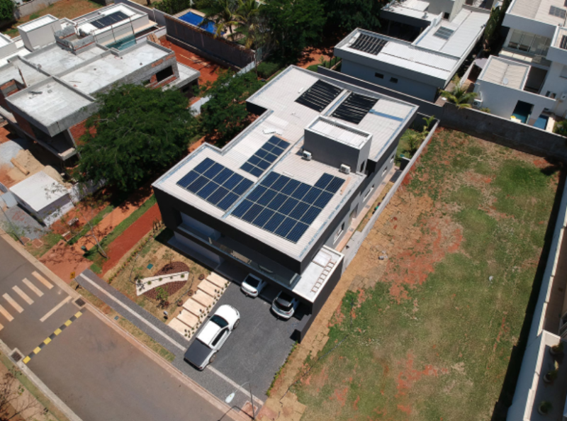 Casa residencial com energia solar